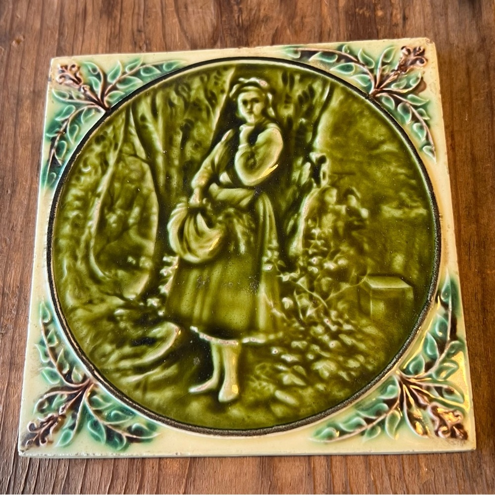 Antique Majolica Green Girl Gathering Tile Trivet 136
